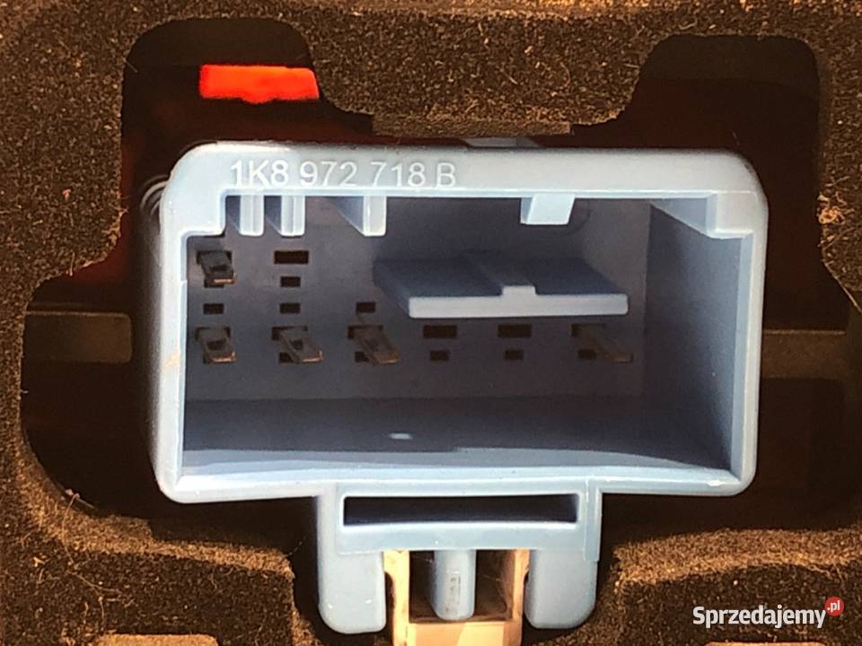 LAMPA LEWY TYŁ VW PASSAT B8 Kombi ŚWIATŁO TYLNA sprzedam