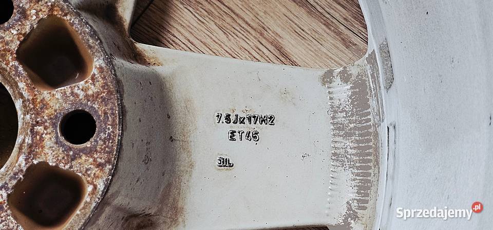 FELGA FELGI VW AUDI A4 A5 A6 75J R17 ET45 Nawra