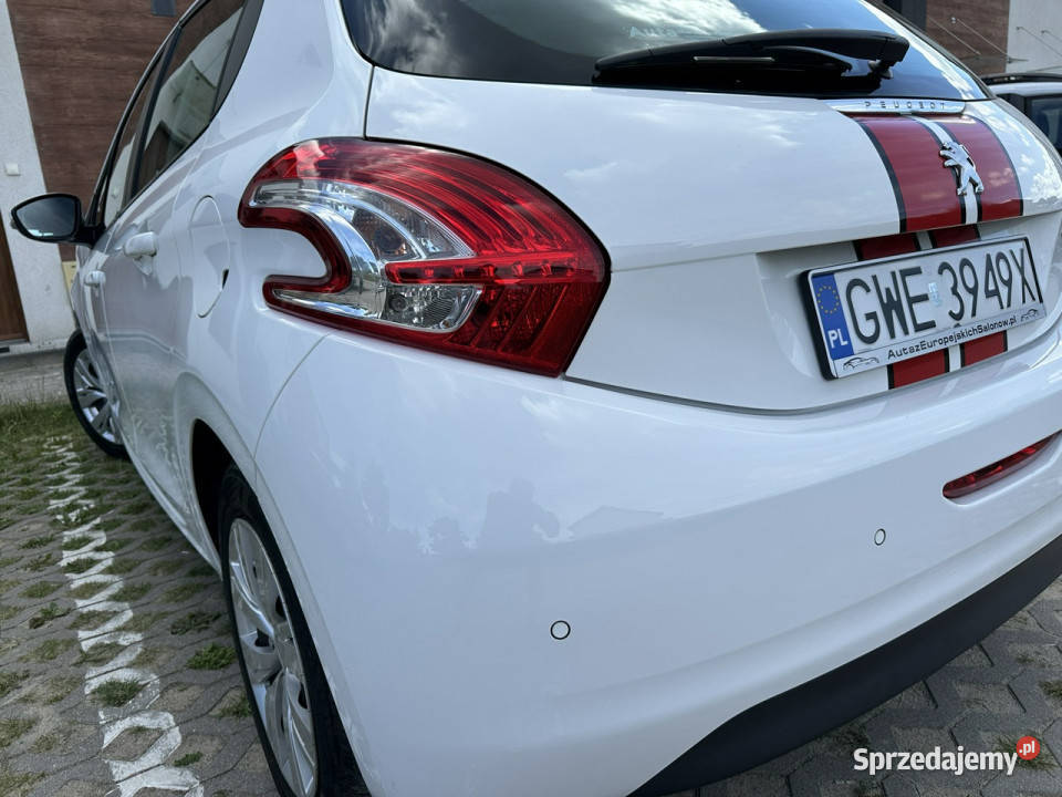 Peugeot 208 Benzyna tempomat nawigacja isofix Wejherowo