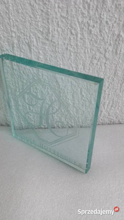 Szklany przycisk do papieru z logo Banque Piła