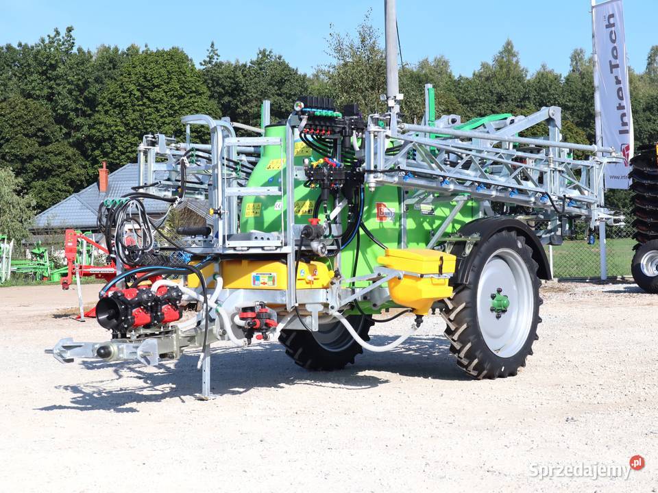 Opryskiwacz Ciągany 2000 l HYDROPAK 15m Biardzki Wróblewo