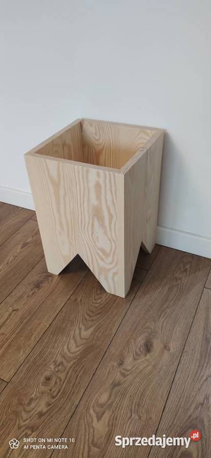 Donica drewniana stojak na kwiaty łódzkie Zduńska Wola