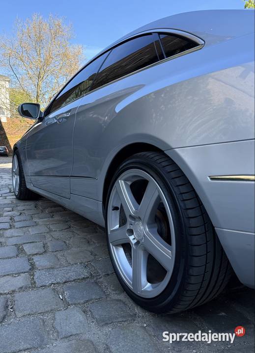 Mercedes W212 Coup AMG Wyjątkowy 2/3