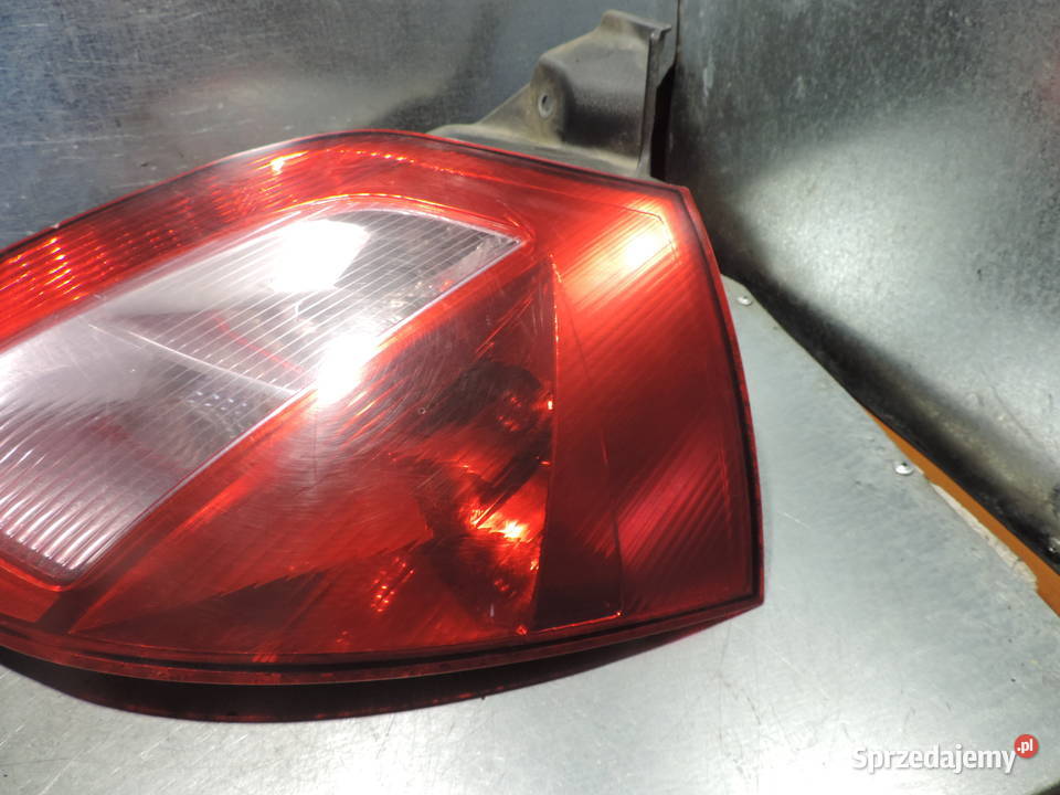 LAMPA PRAWY TYŁ RENAULT MEGANE 2 HB Nowy Sącz