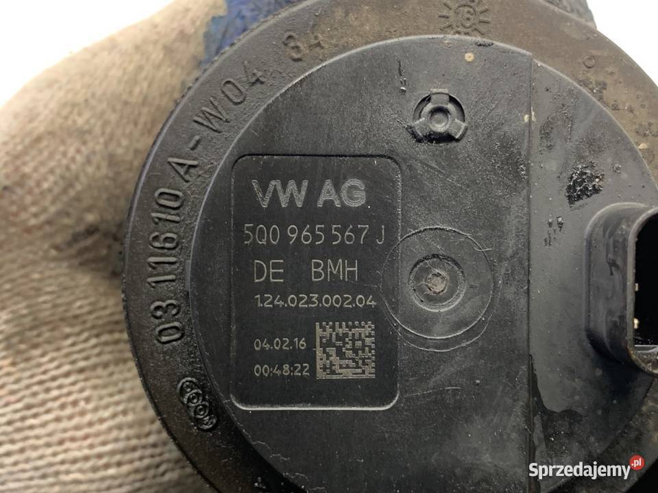 DODATKOWA POMPA WODY VW GOLF VII 5Q0965567J 16 osobowe sprzedam