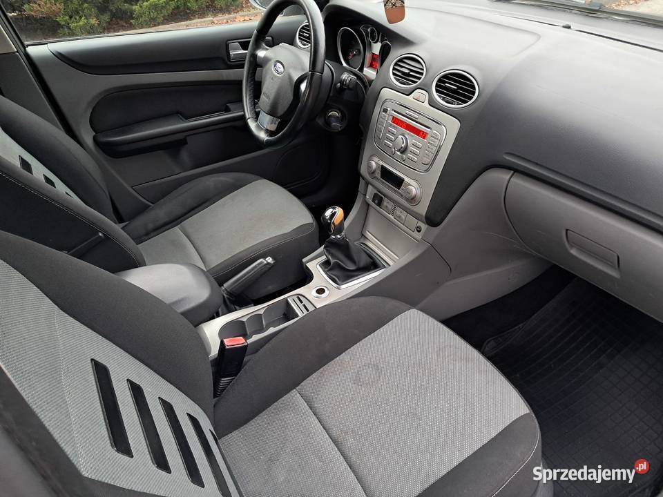 Ekonomia komfort 6700 LPG garażowany Focus Częstochowa sprzedam