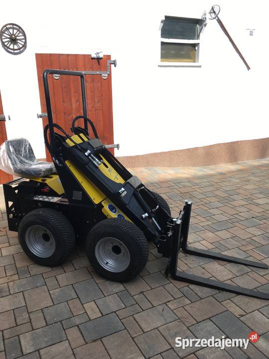 MINIŁADOWARKA N520 ładowarka BRIGGSSTRATTON 14 nieuszkodzony Dobrzykowice sprzedam