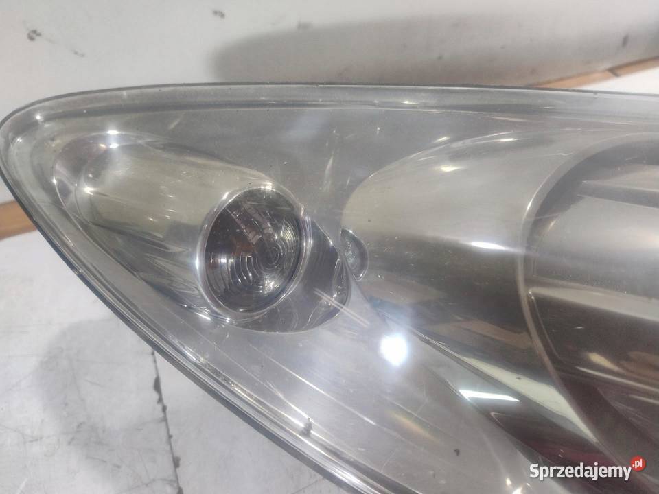 LAMPA PRAWA PRZEDNIA PRZÓD PEUGEOT 307 LIFT osobowe