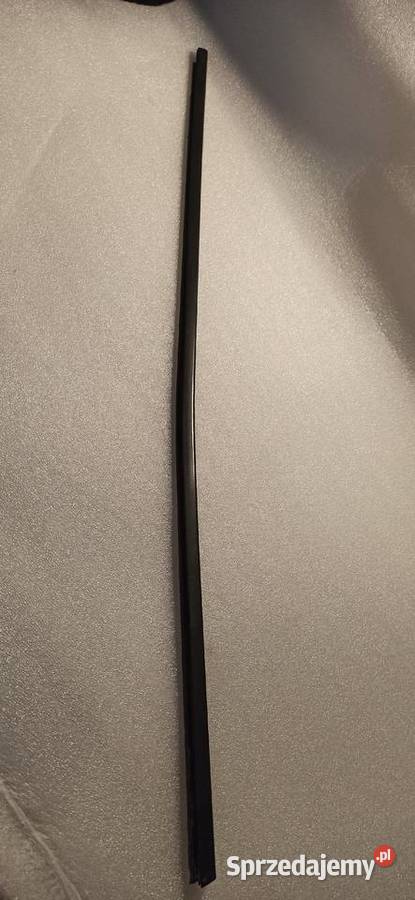 Listwa drzwi szyby Bmw e39 Przód Prawa Dębica