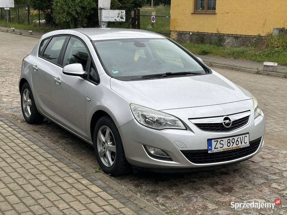 Opel Astra J 16 16v 4/5 Szczecin sprzedam