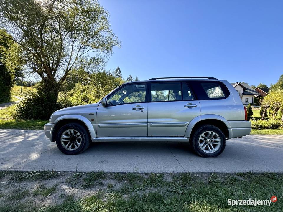 Suzuki Grand Vitara XL7 27 automat Rok produkcji 2004 Korzenna