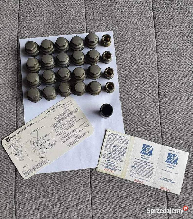 Nakrętki zabezpieczające Corvette C5 aluminiowe