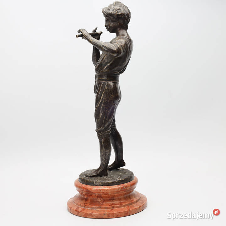 Artexpert Figura z brązu grajek chłopiec grający