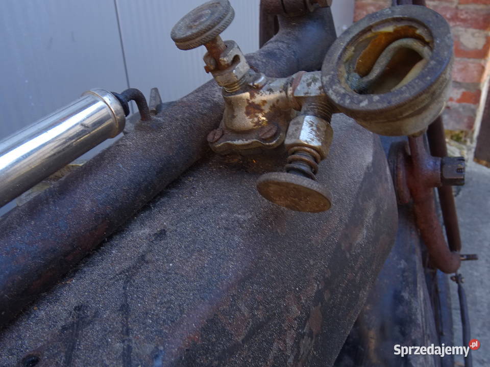 Motocykl Ultima 1923 uszkodzony Nysa