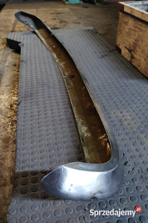 Polski Fiat 125p 1300 zderzak przedni pierwsza