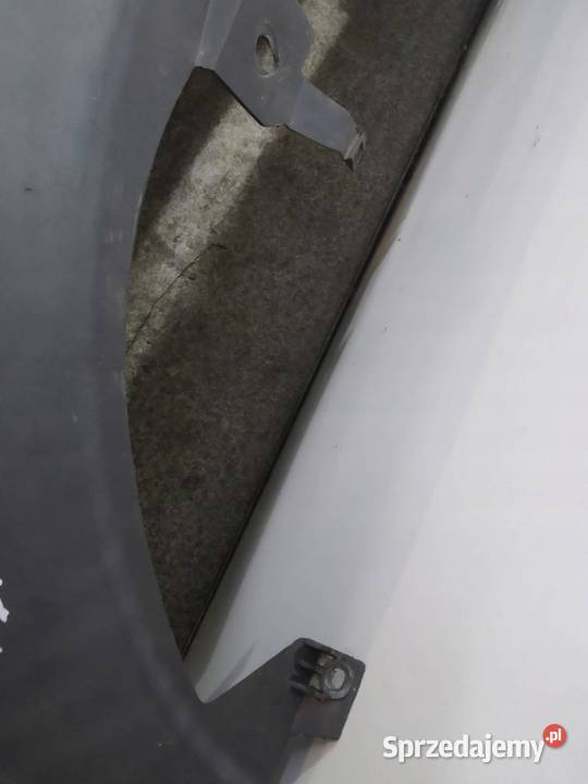 ZDERZAK PRZÓD TRAFIC II VIVARO I Nissan Rok produkcji 2004 sprzedam