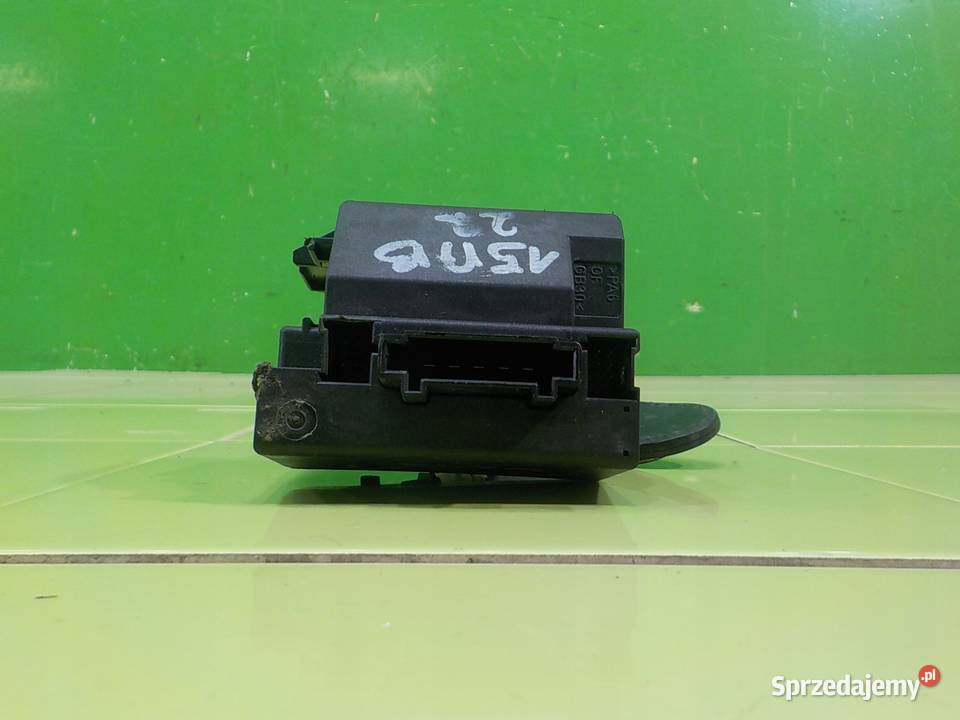 MERCEDES B W245 LIFT 17 B 10r 5D stacyjka z Części samochodowe