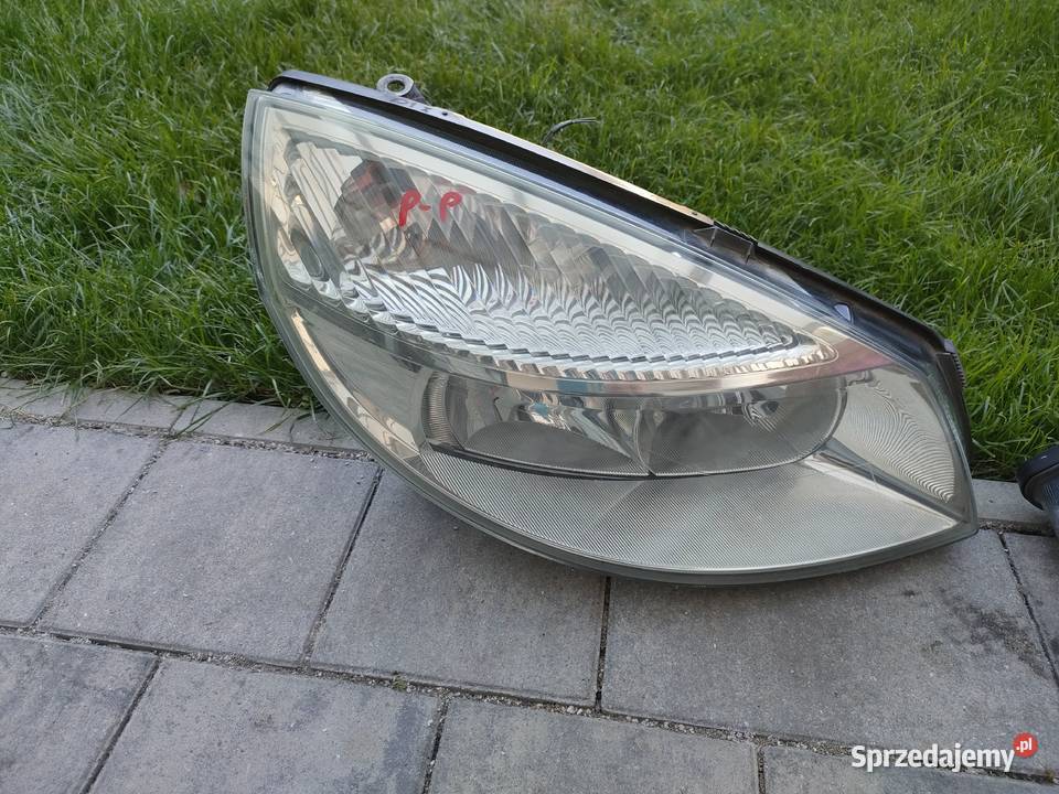 Scenic II lampa przód Hella Europa Swarzędz
