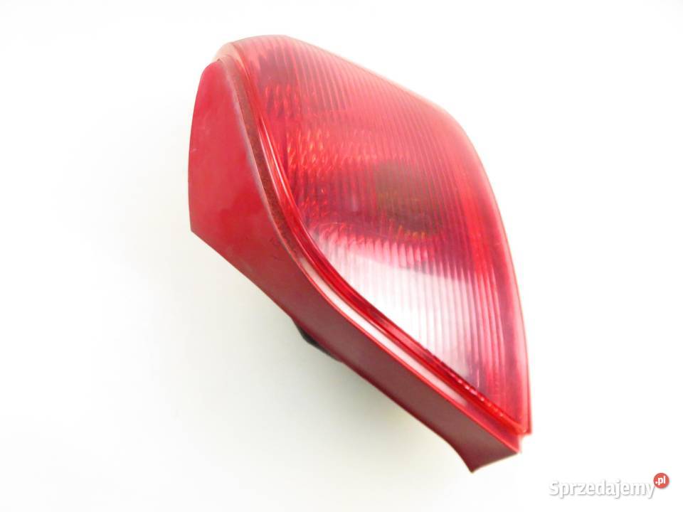 LAMPA PRAWA TYLNA PEUGEOT 307