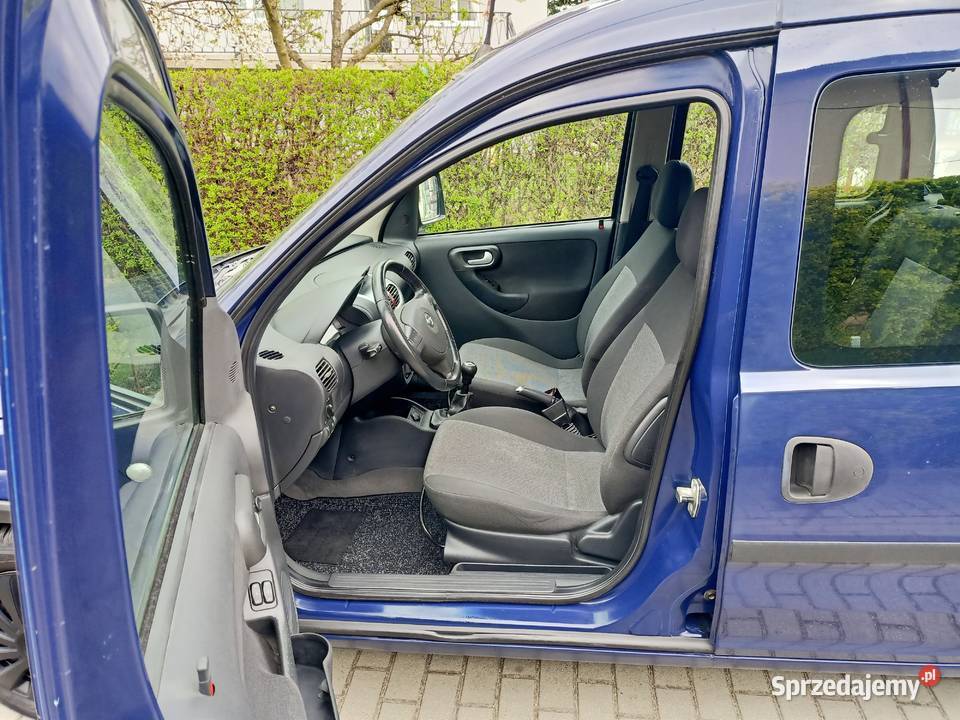 Opel Combo 2010r 14 Benzyna 90KM Nysa