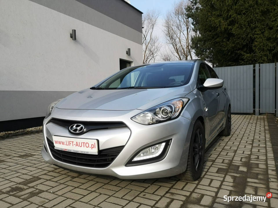 Hyundai i30 16CRDI 110 Klima ALU Isofix Halogeny 110KM Strzegom