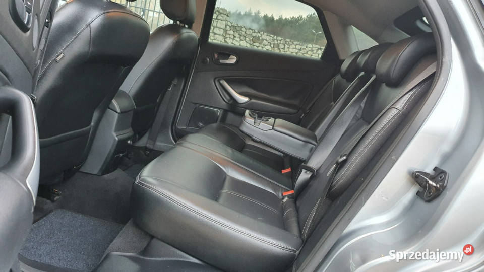 Ford Mondeo 20 16v 146 GHIA NAVI Climatronic serwisowany w ASO Chmielnik