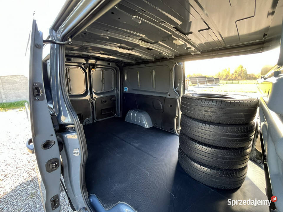 Renault Trafic L2H1 DrzwiBoczneObustronne 20145 wielofunkcyjna kierownica Daleszyce