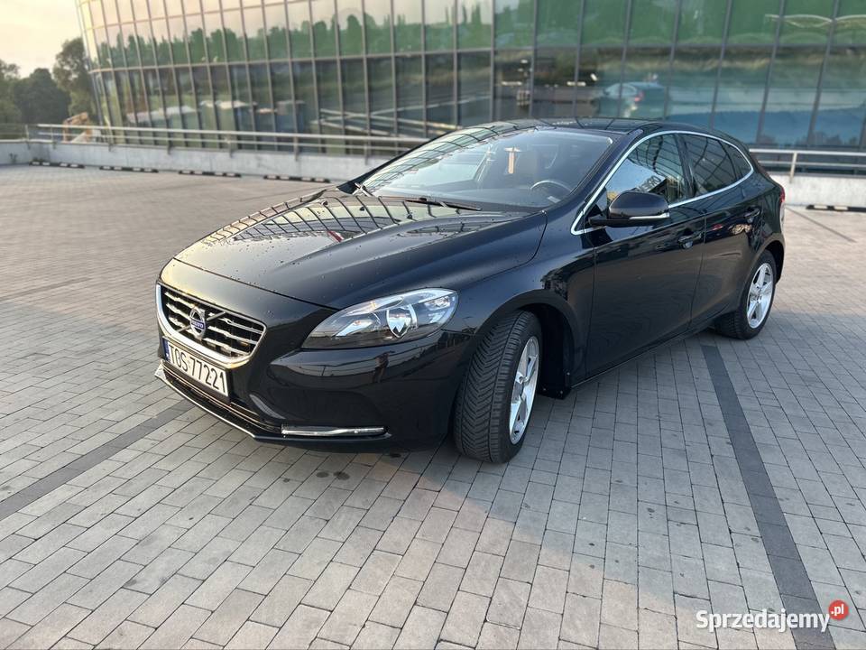 Volvo V40 D4 2014 nieuszkodzony V40 Ostrowiec Świętokrzyski