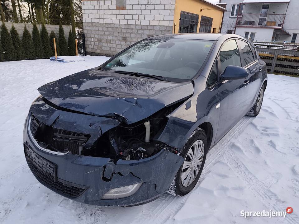 Opel Astra J 14 Turbo 140 2011 210 Kostrzyn