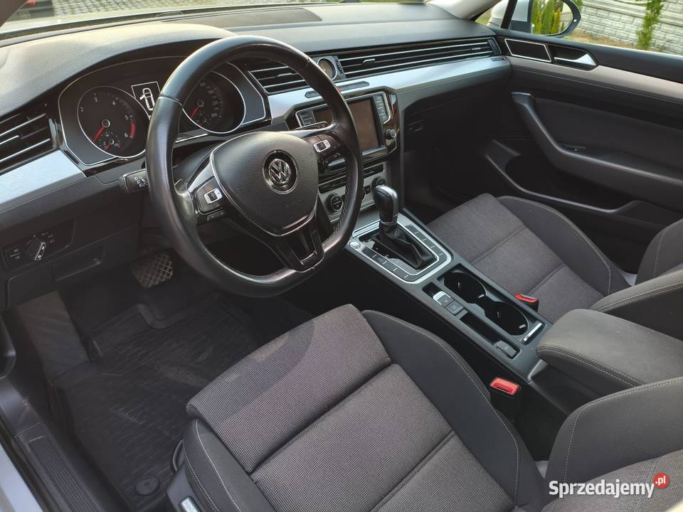 VW Passat B8 20 TDI DSG Bi LED Webasto nieuszkodzony łódzkie