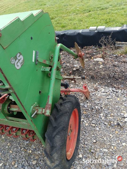 Siewnik hassia DKL 300 w całości na części Wolbrom