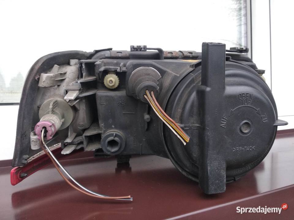 Audi 80 B4 lampa przednia lewa reflektor przód Lampy przednie Sieradz sprzedam