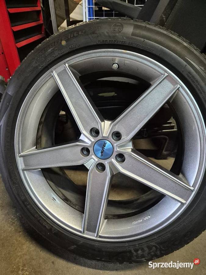 Felgi aluminiowe 19 z oponami 5x108 ET 45 Nowe Radonice