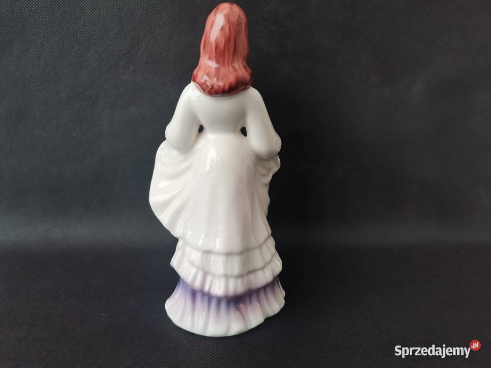 Stara figurka porcelanowa Dama porcelana Jan