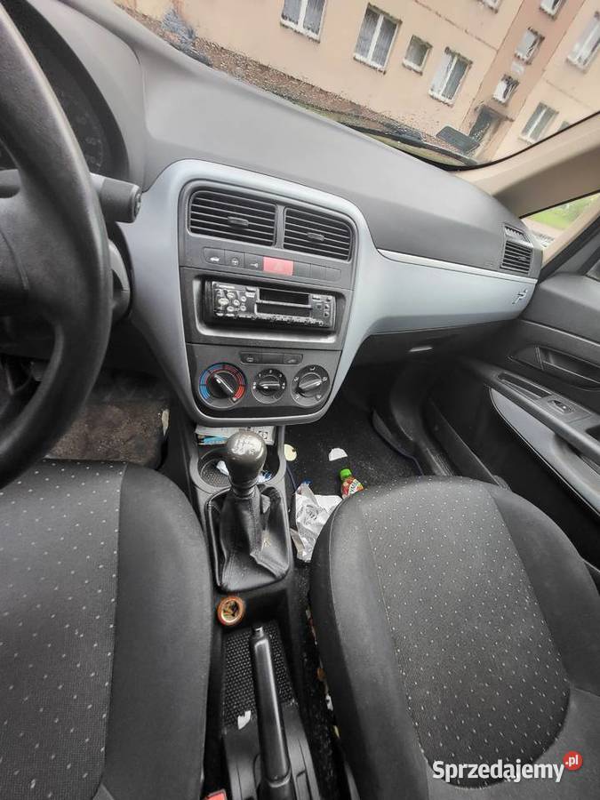 Fiat grande punto 2006 kupiony w polskim salonie Grande Punto Górażdże
