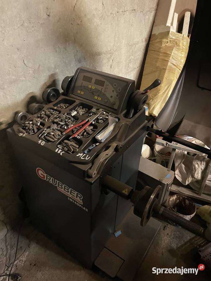 Wyważarka i montażownica