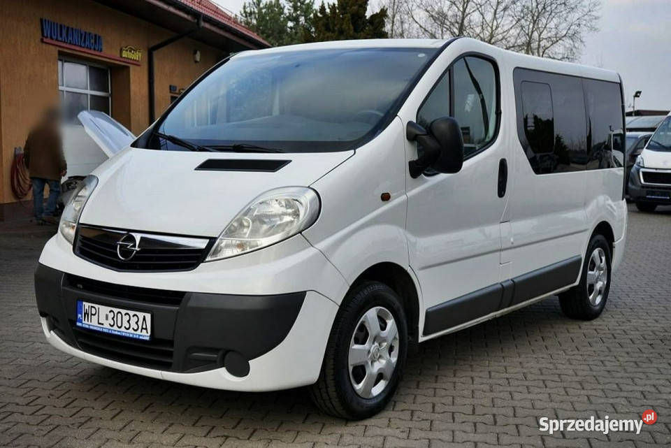 Opel Vivaro 20CDTI Klima automat 8 osób 2012r automatyczna Płock sprzedam