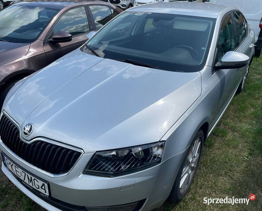 Skoda Octavia 18 automat Faktura Vat uszkodzony Samochody osobowe Kępno