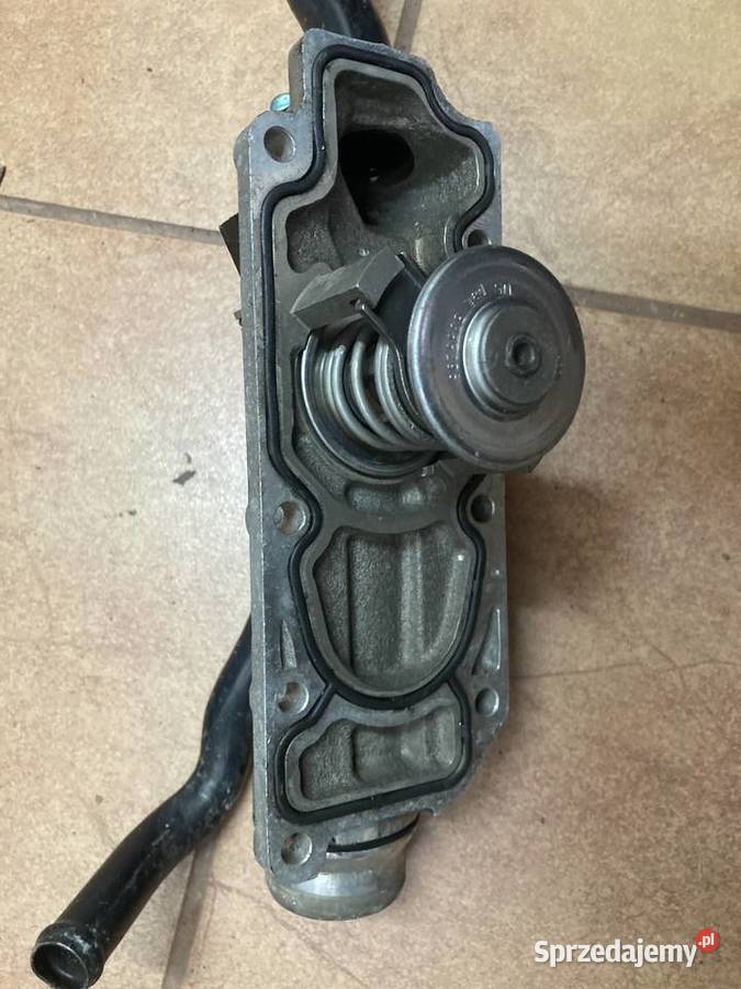 TERMOSTAT VW PASSAT B5 W8 40 07D121111L
