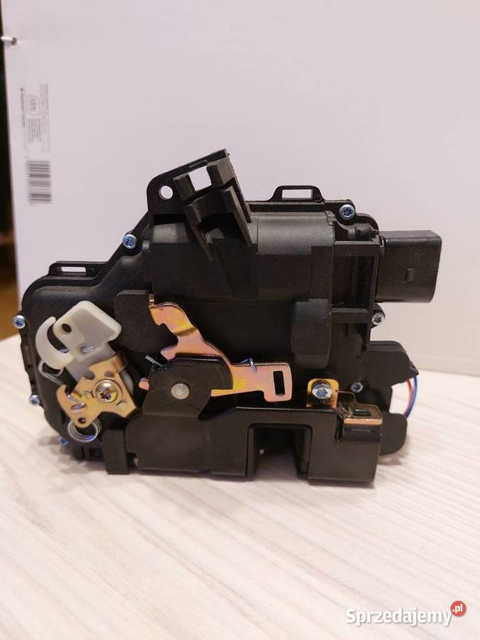 Nowy zamek dzwi Lewy przód SKV GERMANY Rok produkcji 2002