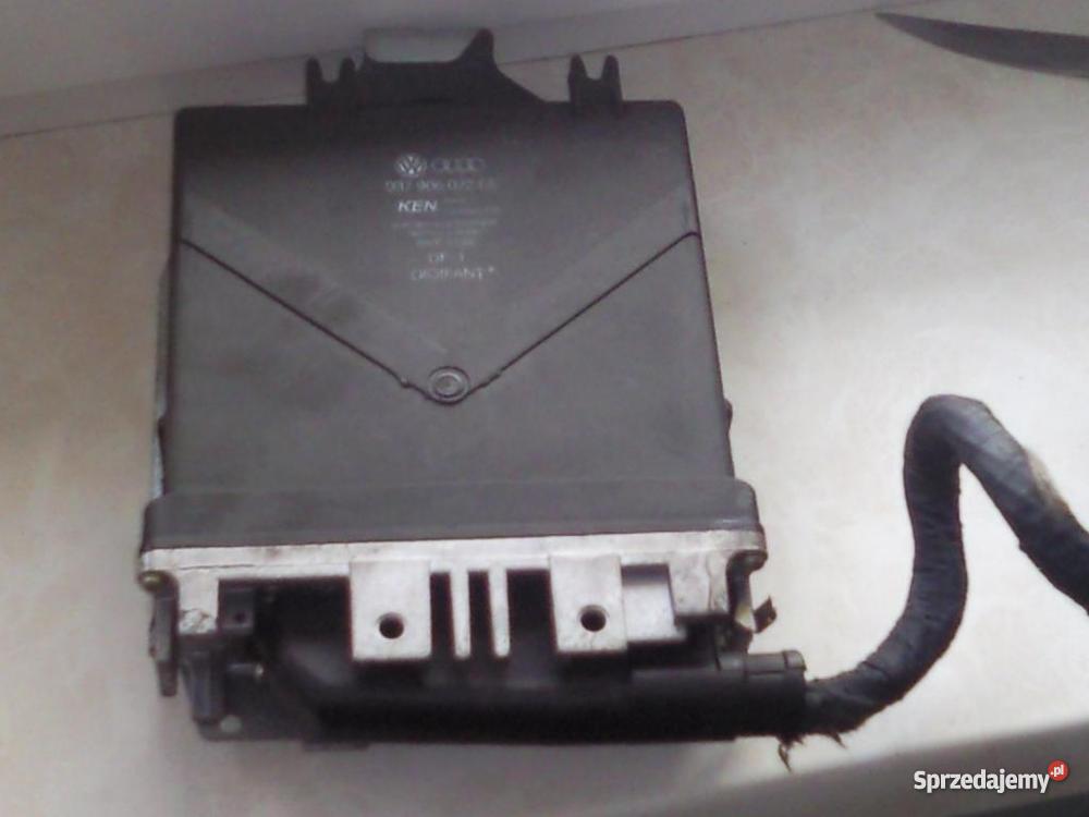 Audi 80 B4 20 ABK komputer sterownik silnikakabl Skarlin