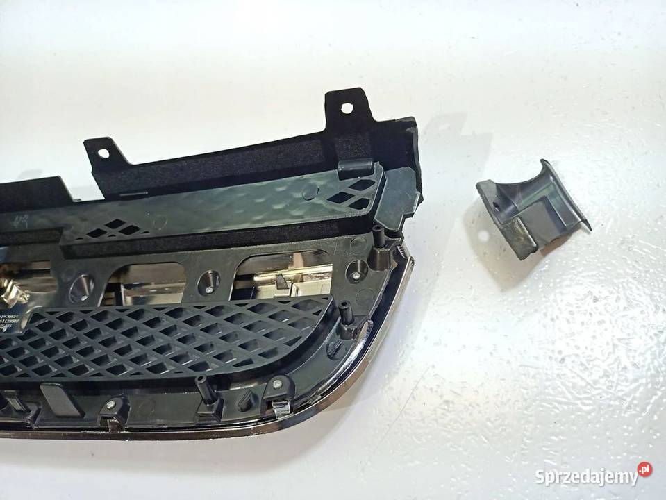 Chevrolet Aveo T250 0611 SEDAN ATRAPA GRILL osobowe Skarżysko-Kamienna