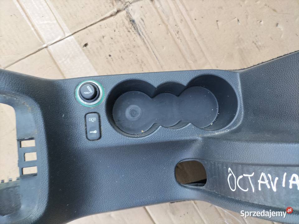 SKODA OCTAVIA II 2 TUNEL ŚRODKOWY Kamień-Kolonia