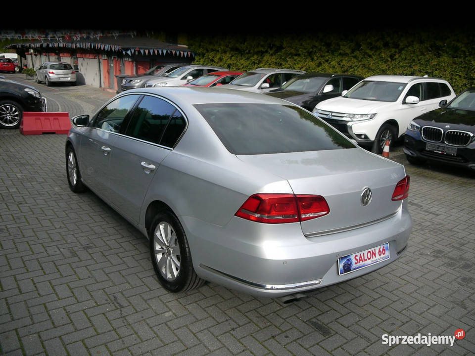 Volkswagen Passat 18 Stan b bezwypadkowy pełny elektrycznie ustawiane fotele Częstochowa