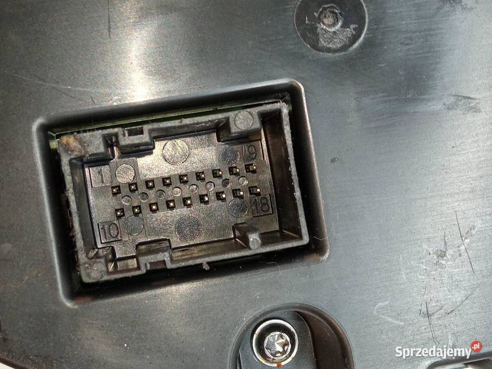 LICZNIK P68241301AC 32 B Jeep Cherokee V 2014