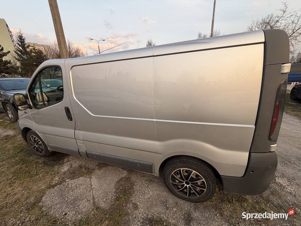 Renault Trafic 19dci manualna Radom sprzedam