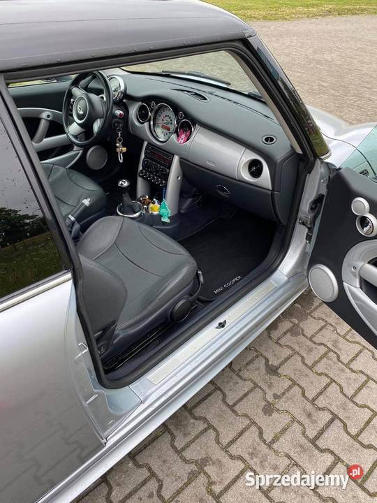 Mini cooper R52 2004 16 benzyna szklany dach nieuszkodzony Luboń