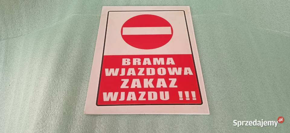 Tabliczka informacyjnaBrama wjazdowa Zielona Góra