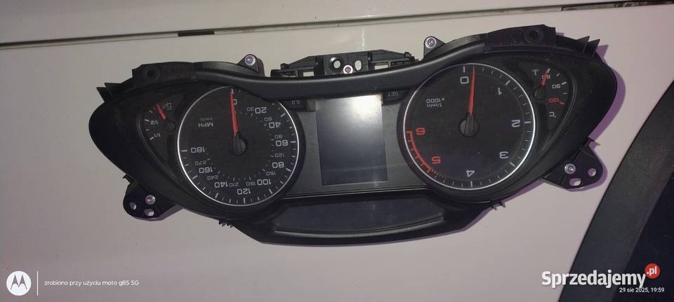 Licznik zegary a4 B8 30 TDI Lubin sprzedam