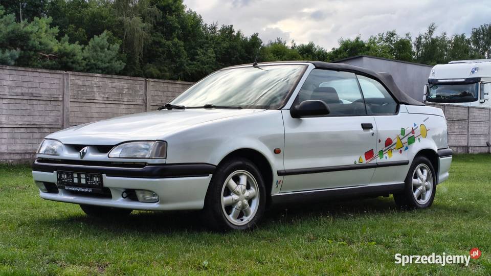 RENAULT 19 CABRIOLET 1996 Biały Metalik El dach